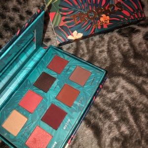 He tropics pallet